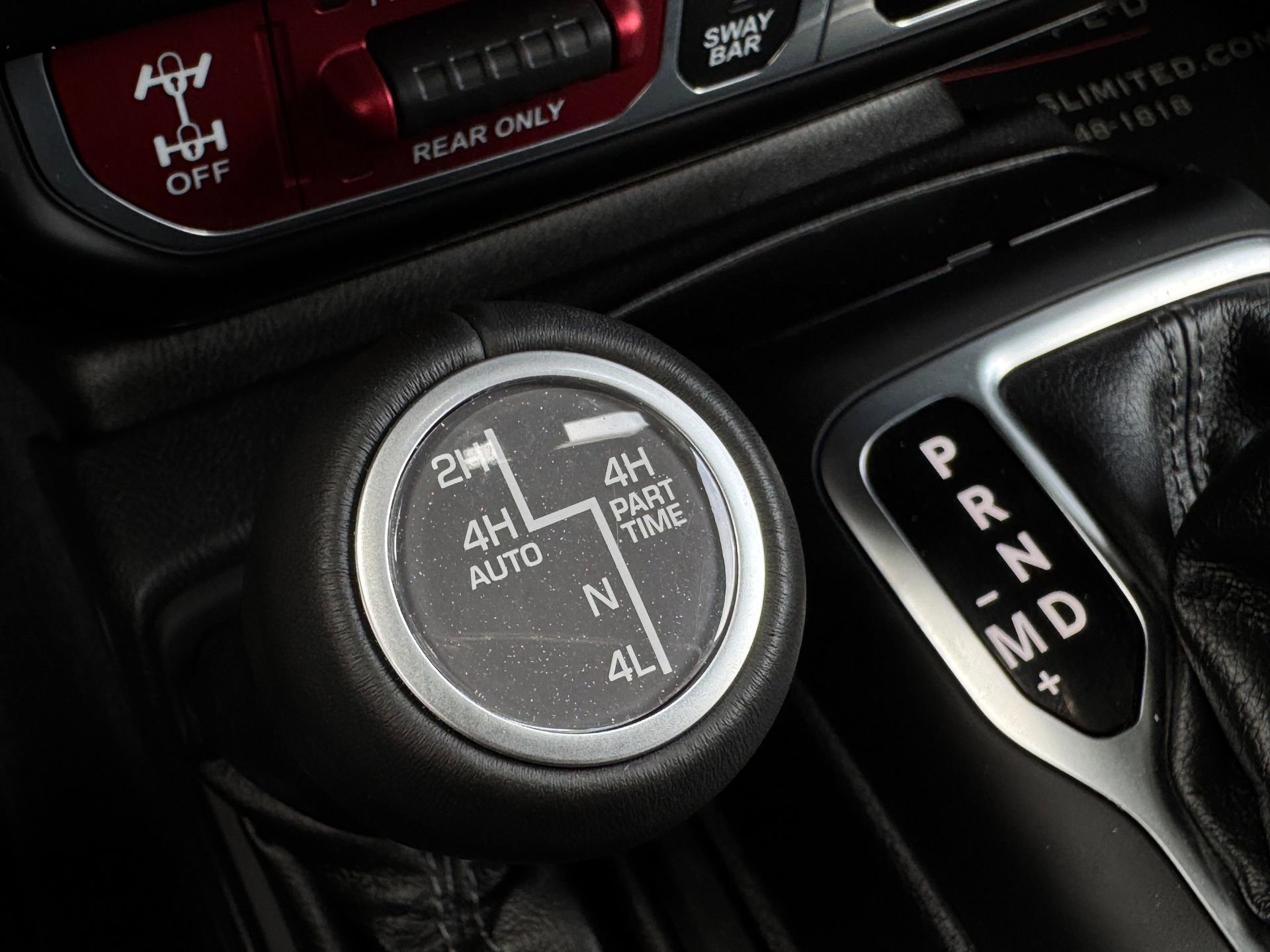 Used 2024 Jeep Wrangler Unlimited Rubicon AWD/4WD image 37