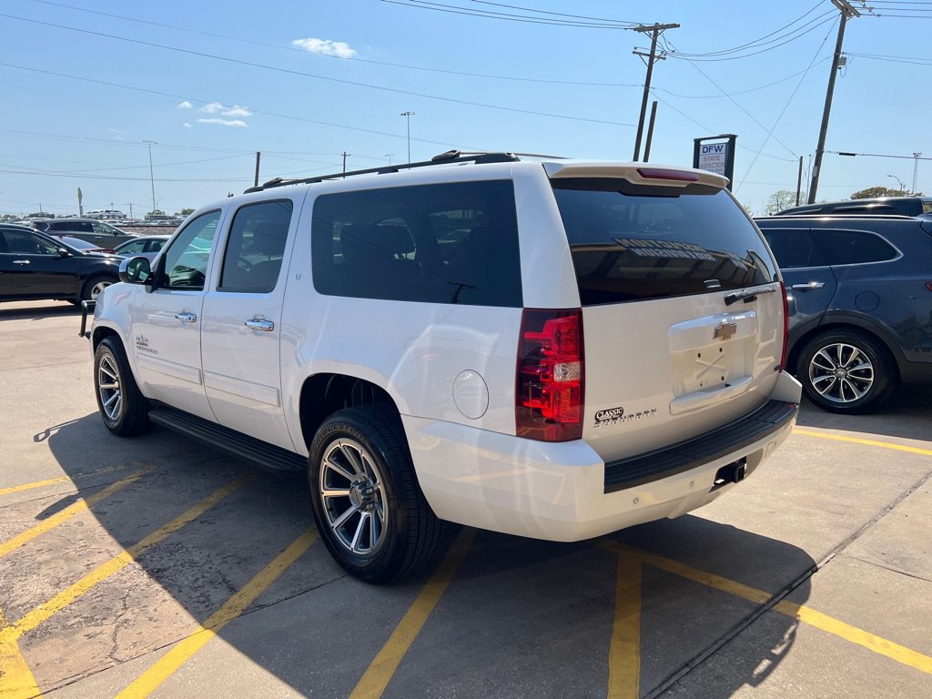 Used 2012 Chevrolet Suburban LT w/ Texas Edition RWD image 4