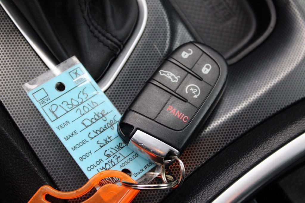 Used 2016 Dodge Charger SXT image 30