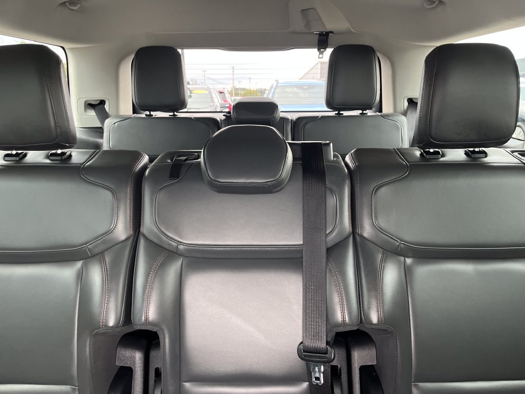 Used 2025 Ford Expedition Active AWD/4WD image 23