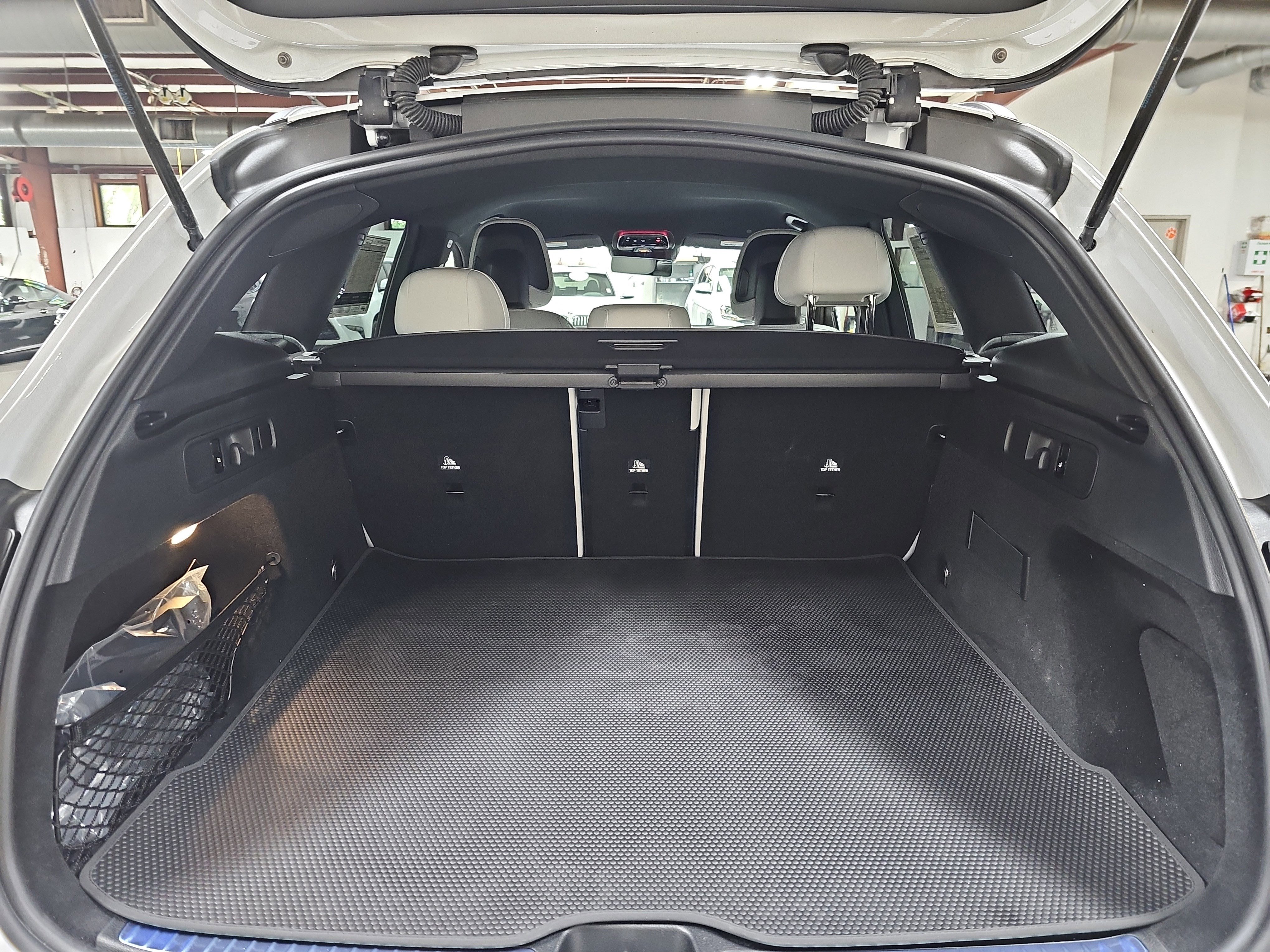 Certified 2026 Mercedes-Benz GLC 300 image 14