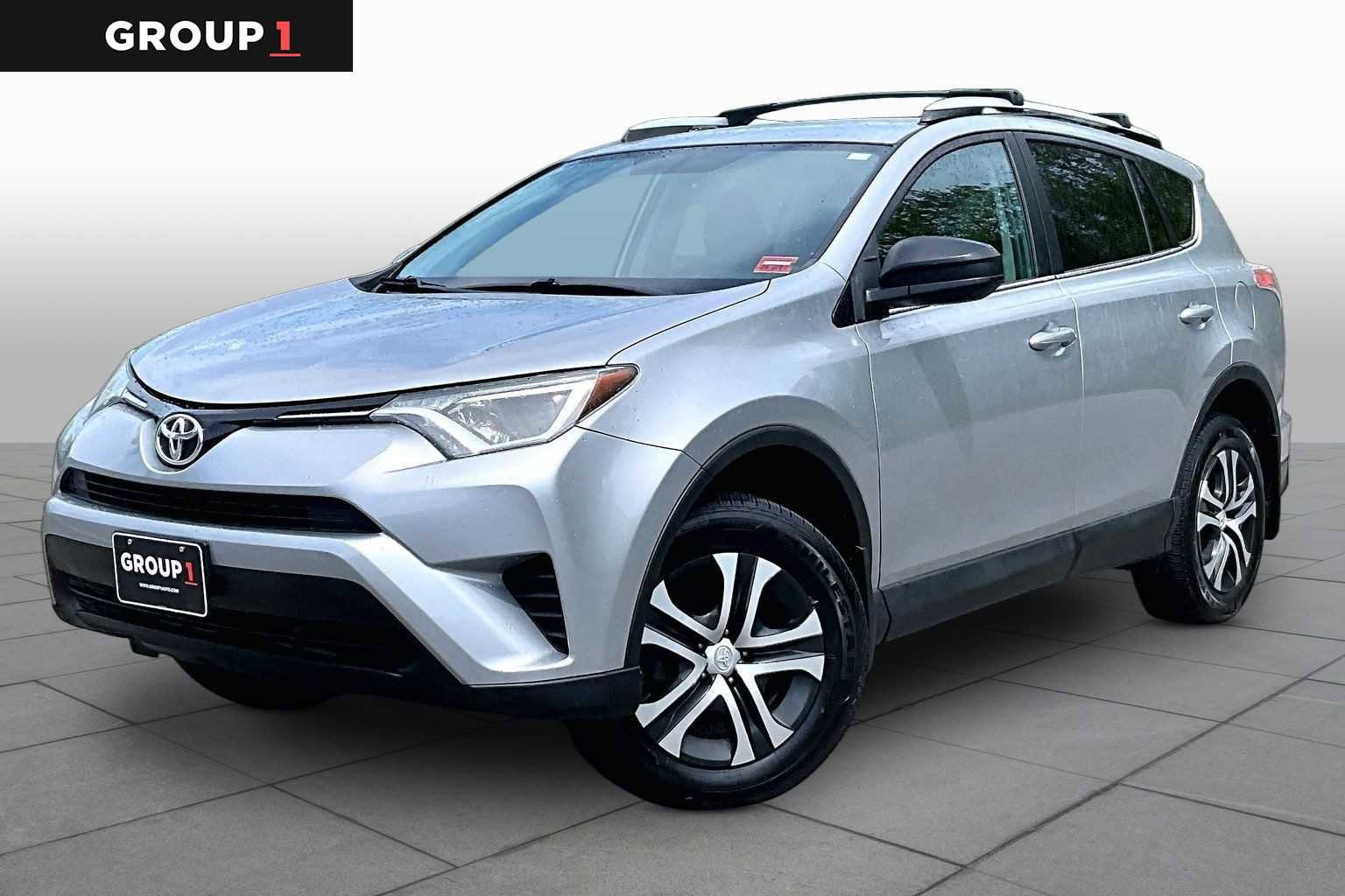 Used 2016 Toyota RAV4 LE FWD image 1