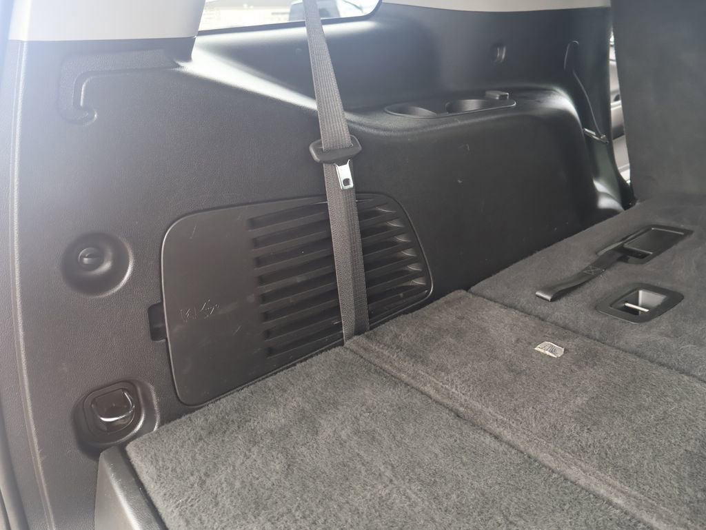 Used 2020 Chevrolet Tahoe LT image 32