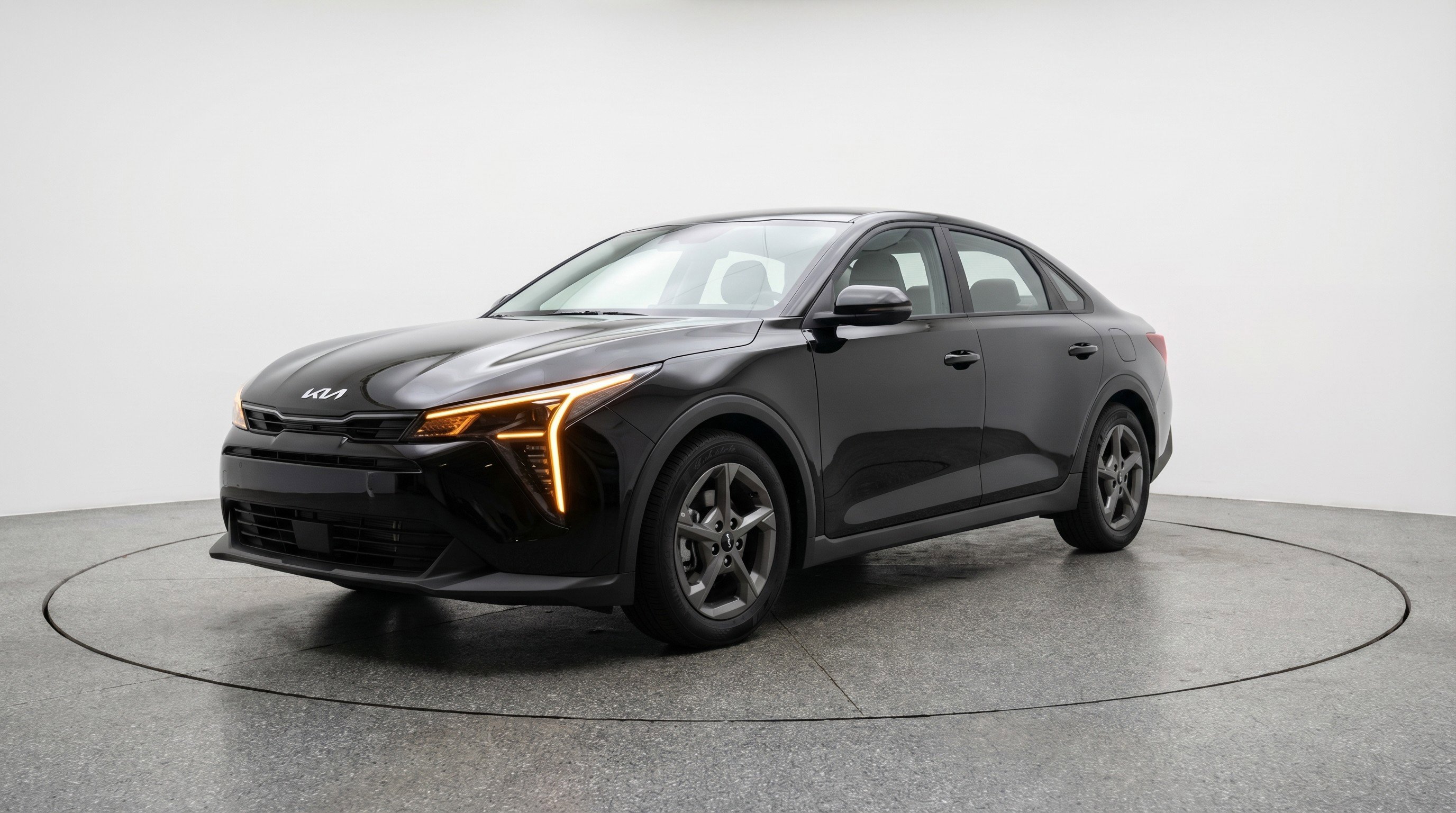 Used 2025 Kia K4 LXS FWD image 3