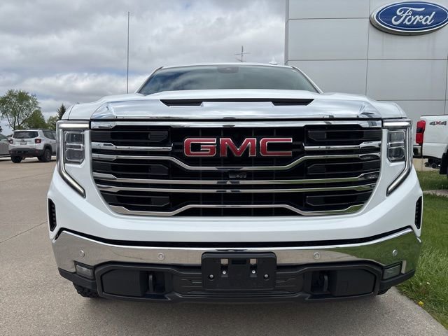 Used 2023 GMC Sierra 1500 SLT w/ SLT Convenience Package AWD/4WD image 5