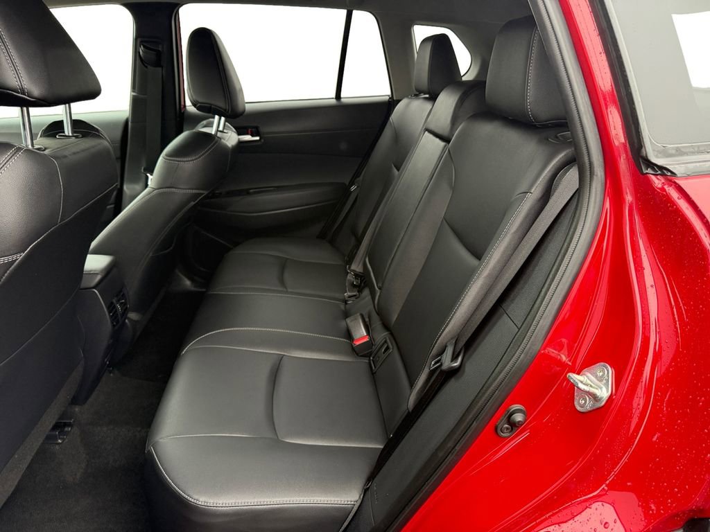 Used 2022 Toyota Corolla Cross XLE w/ Convenience Package image 16