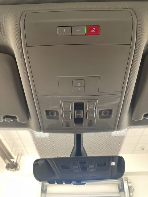 Used 2022 Volkswagen Atlas SE image 30