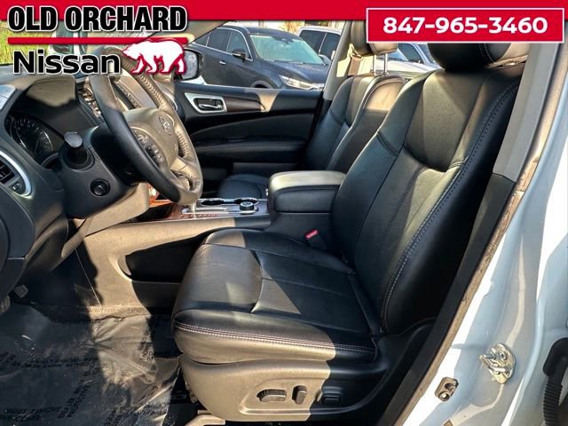 Used 2020 Nissan Pathfinder Platinum AWD/4WD image 9