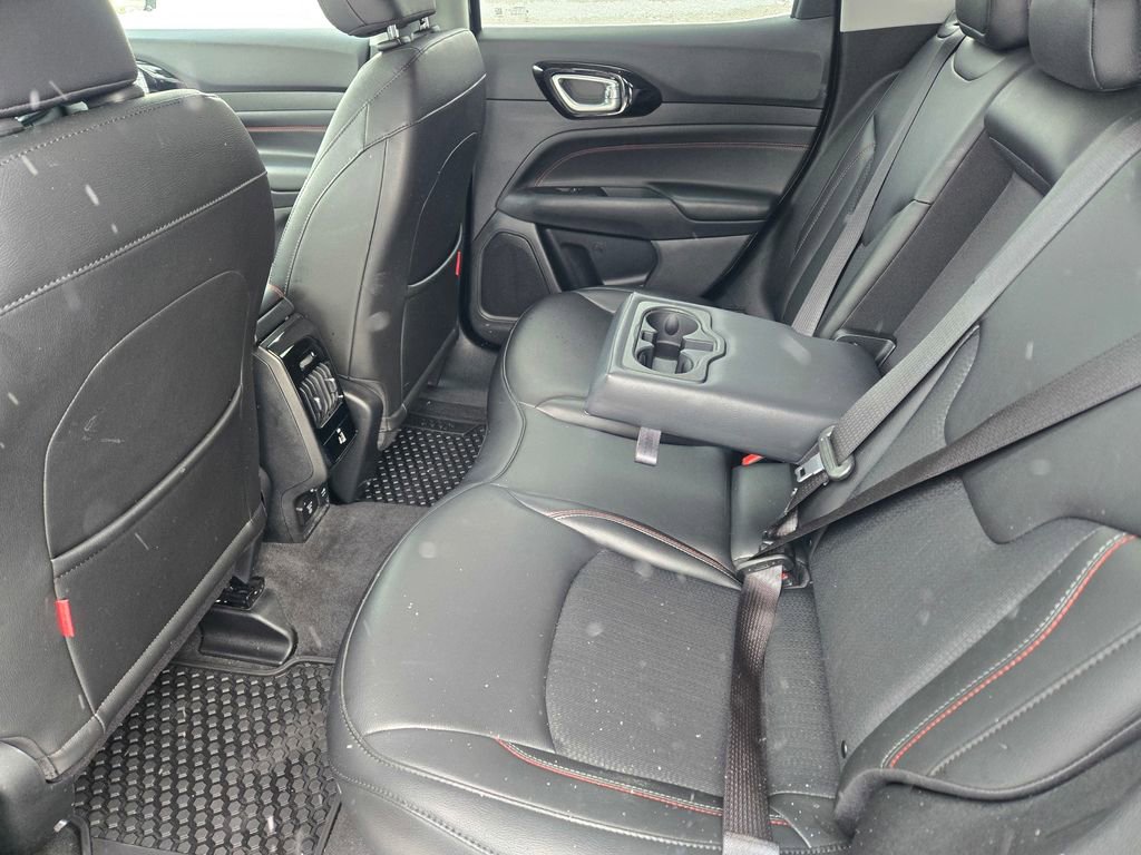 Used 2022 Jeep Compass Trailhawk w/ Trailhawk Convenience Group image 24