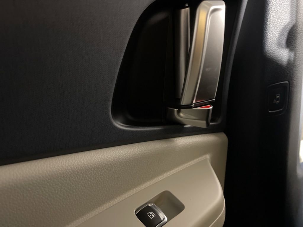 New 2026 Kia Carnival EX image 36