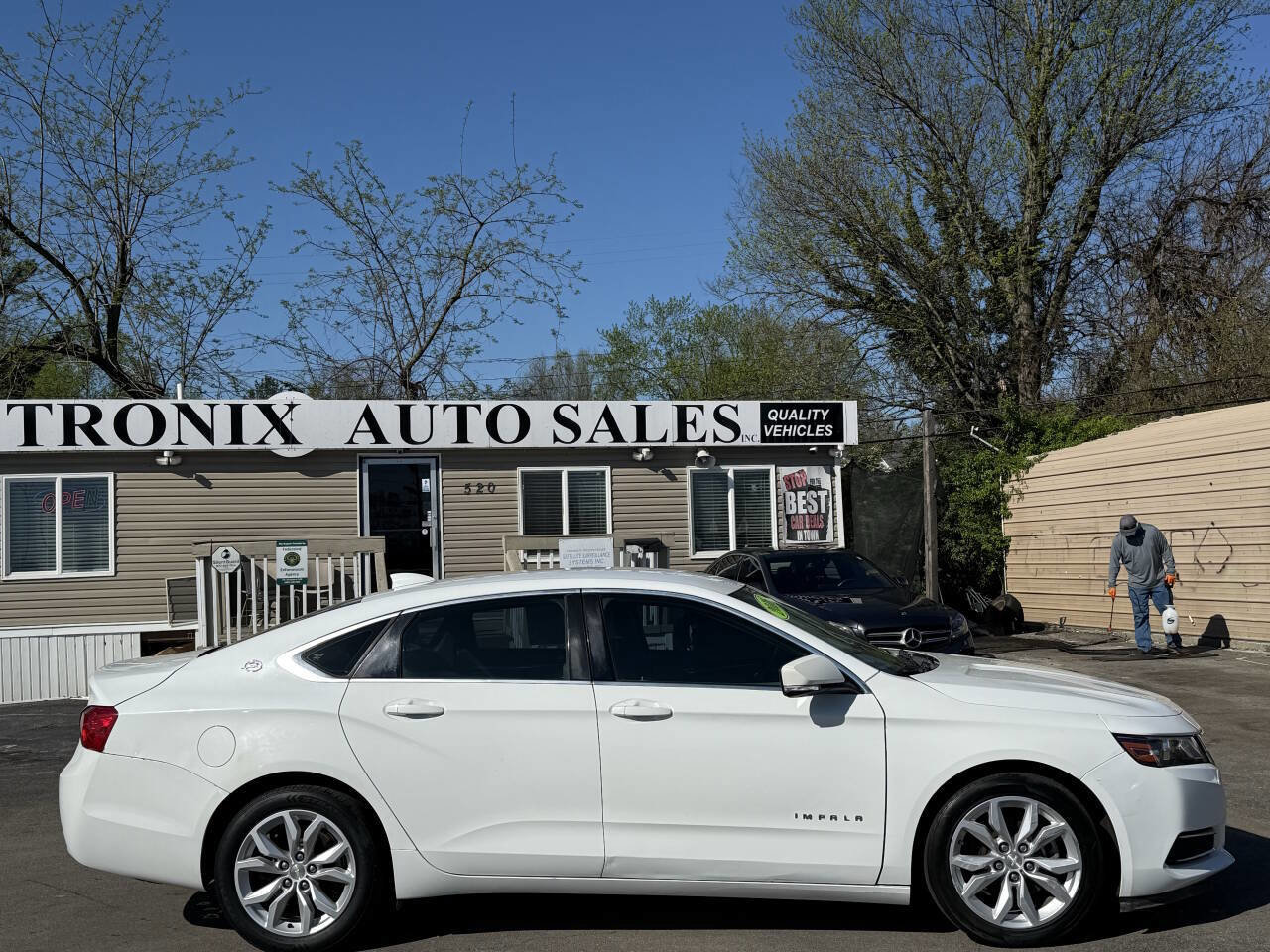 Used 2016 Chevrolet Impala LT FWD image 6