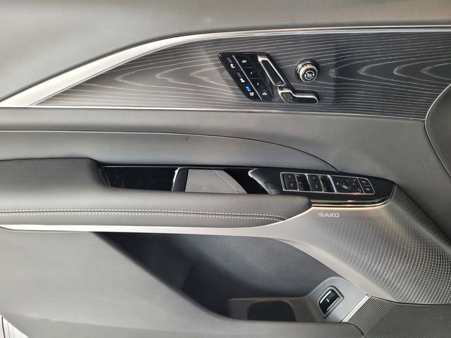 New 2026 Cadillac Lyriq V w/ LPO, Floor Liner Package image 18