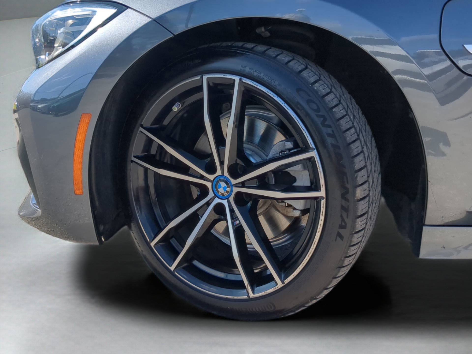 Used 2022 BMW 330e w/ M Sport Package image 63