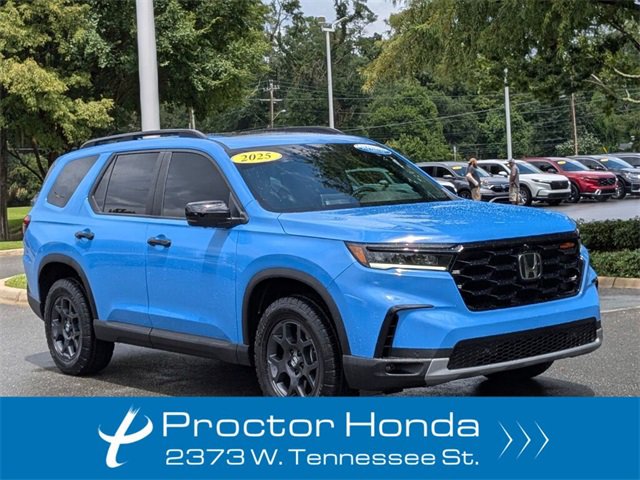 Certified 2025 Honda Pilot TrailSport