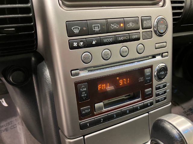 Used 2004 INFINITI G35 Coupe w/ Performance Tire & Wheel Pkg image 19