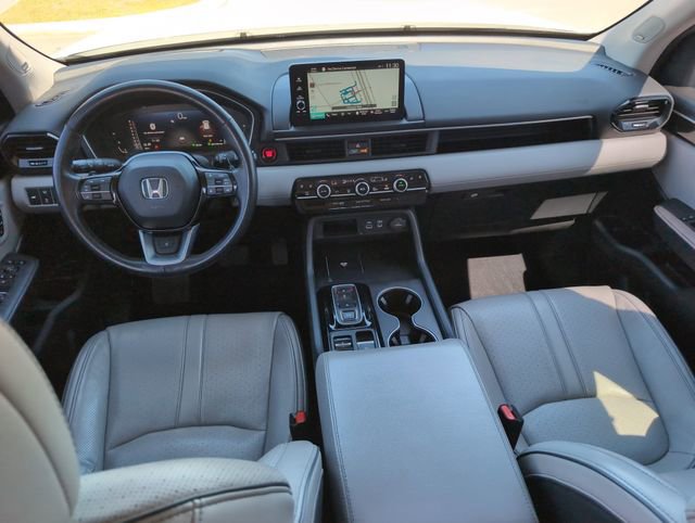 Used 2025 Honda Pilot Elite image 28