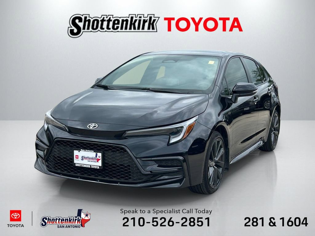 Used 2026 Toyota Corolla SE w/ SE Premium Package image 1