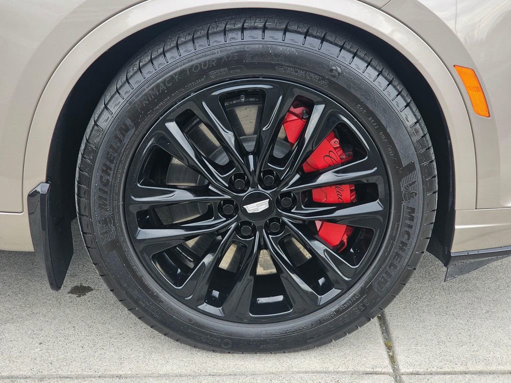 Used 2023 Cadillac XT6 Sport AWD/4WD image 9