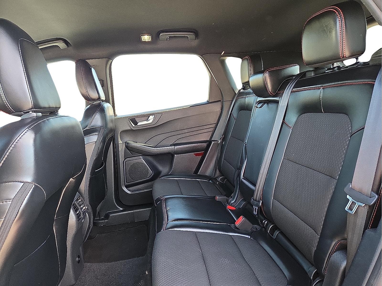 Used 2024 Ford Escape ST-Line image 10