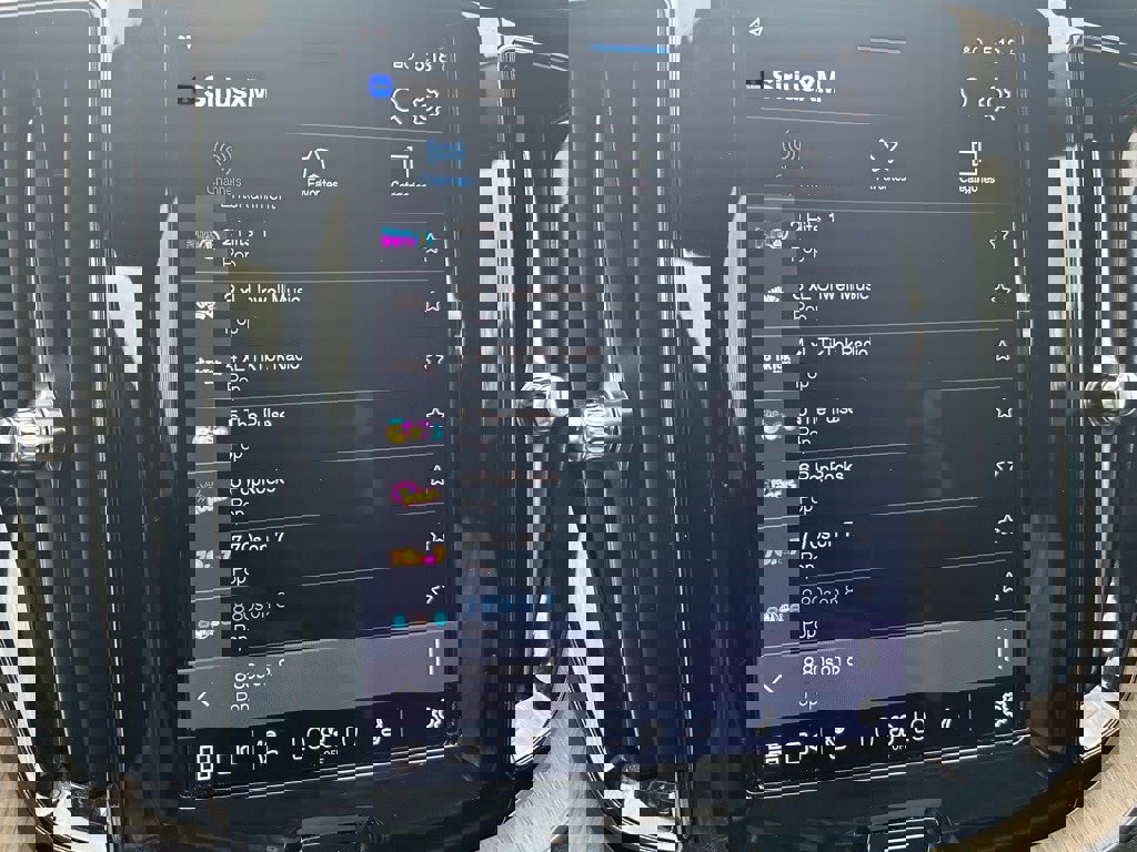 Certified 2022 Volvo XC60 B5 Inscription w/ Advanced Package image 29