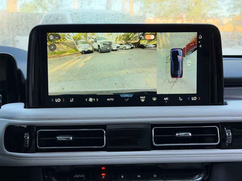 New 2027 Lincoln Aviator AWD image 15