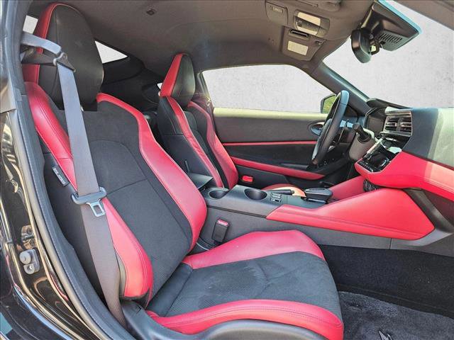 Used 2025 Nissan Z Performance w/ Floor Mat Package RWD image 19