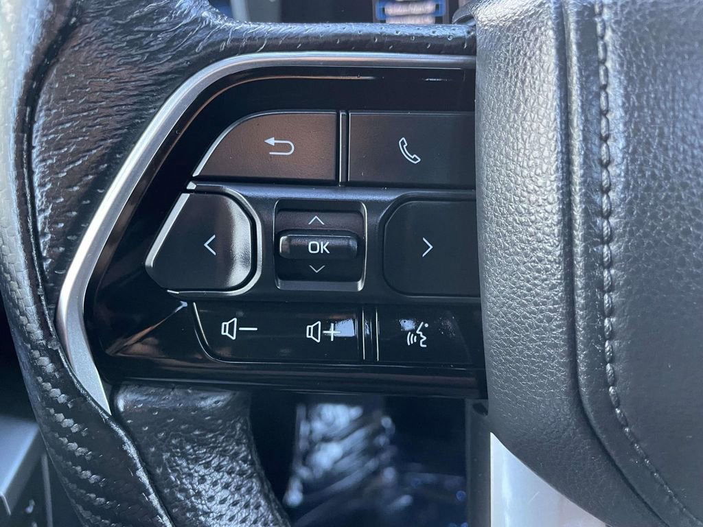 Used 2023 Toyota Tundra Platinum image 31
