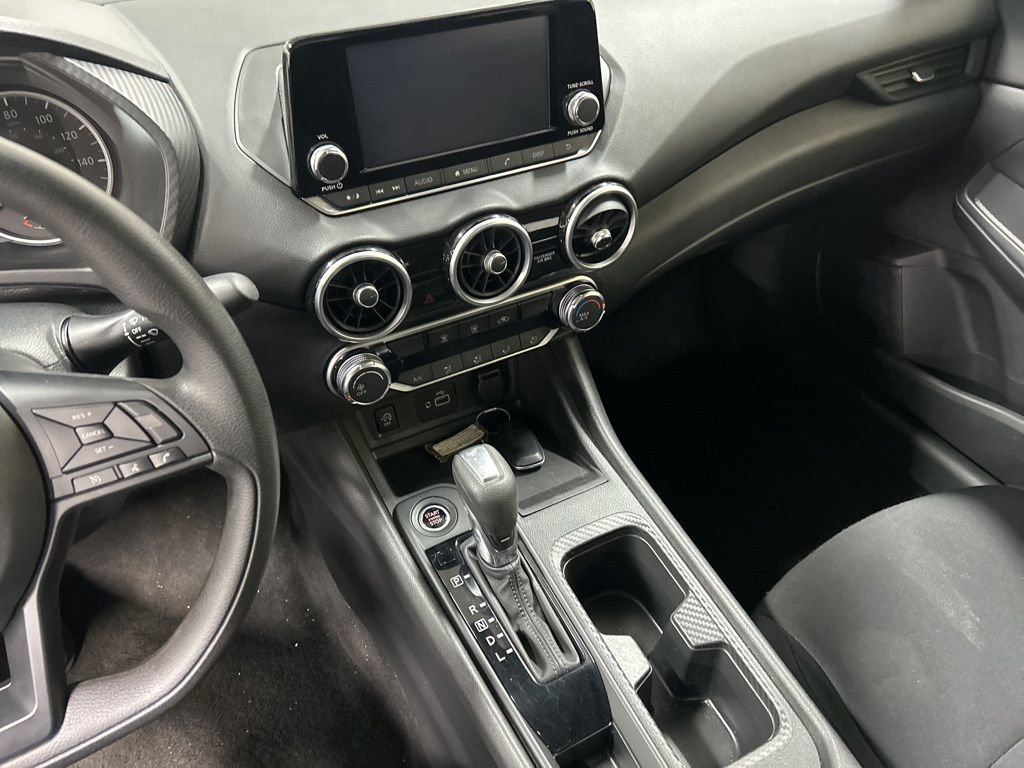 Used 2025 Nissan Sentra S image 4