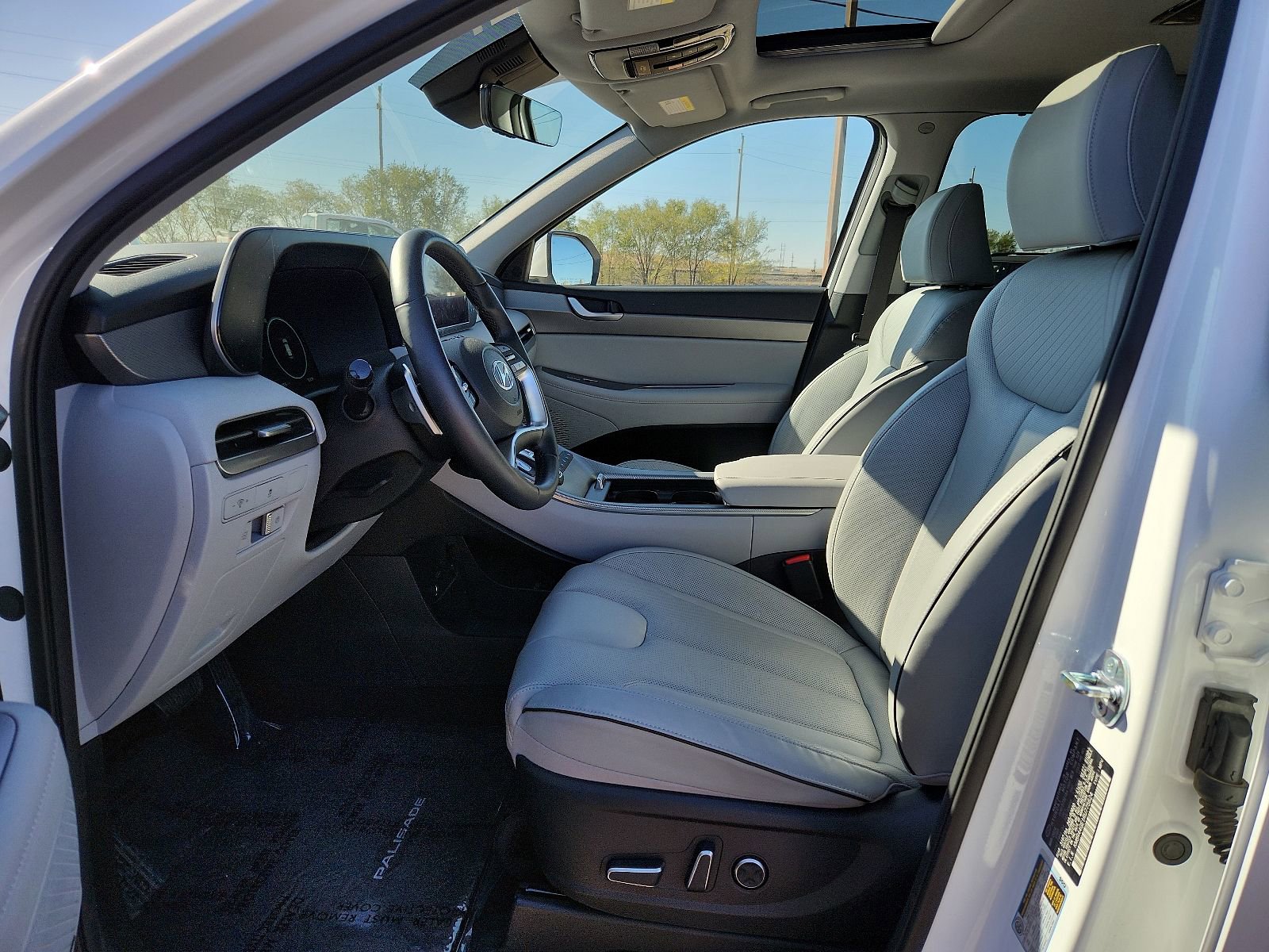 New 2024 Hyundai Palisade SEL w/ Premium Package image 14