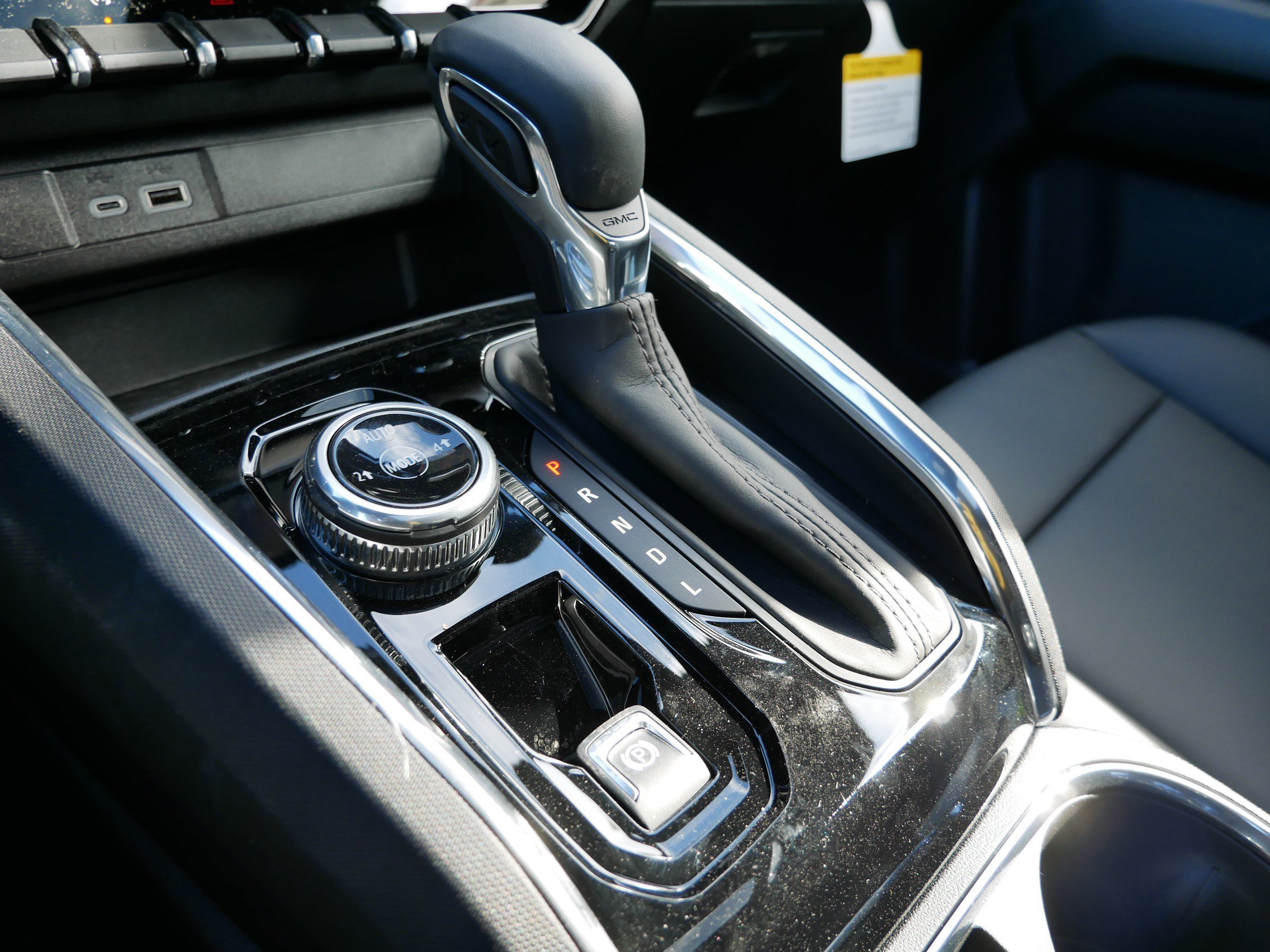 New 2026 GMC Canyon Elevation w/ Convenience Package image 20