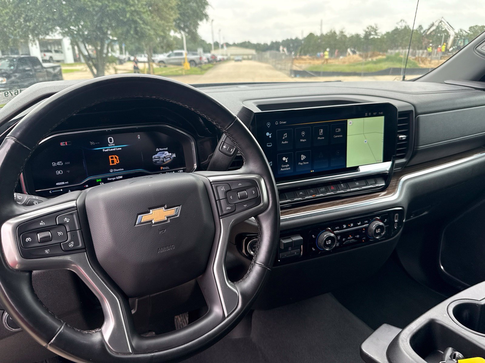 Used 2025 Chevrolet Silverado 1500 LT AWD/4WD image 15