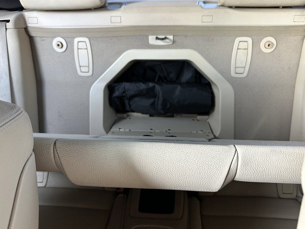 Used 2009 BMW 335i Convertible w/ Premium Pkg image 29