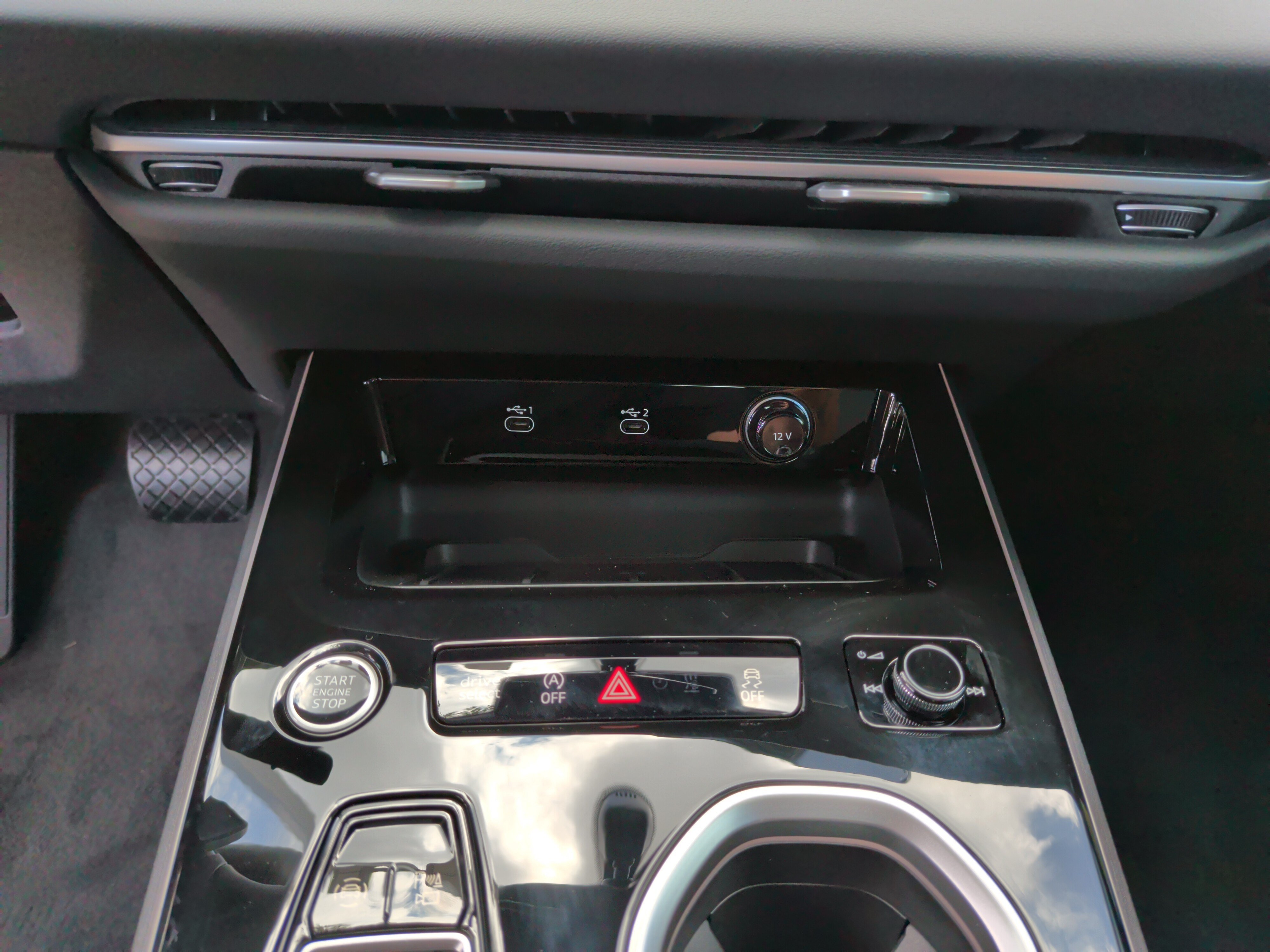 New 2026 Audi A6 Premium Plus AWD/4WD image 32