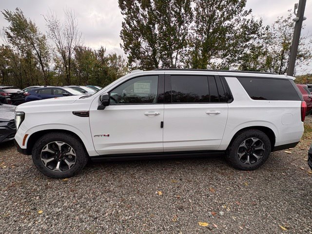 New 2027 GMC Yukon XL AT4 Ultimate w/ LPO, Floor Liner Package AWD/4WD image 2