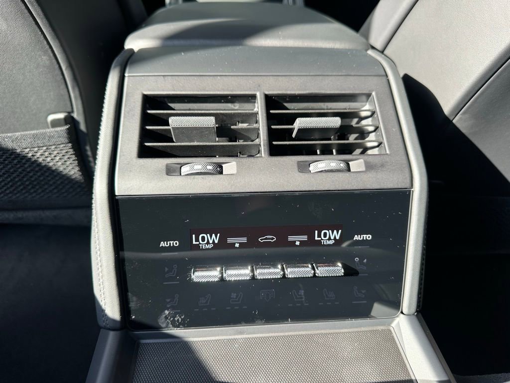 Used 2026 Porsche Panamera GTS image 37