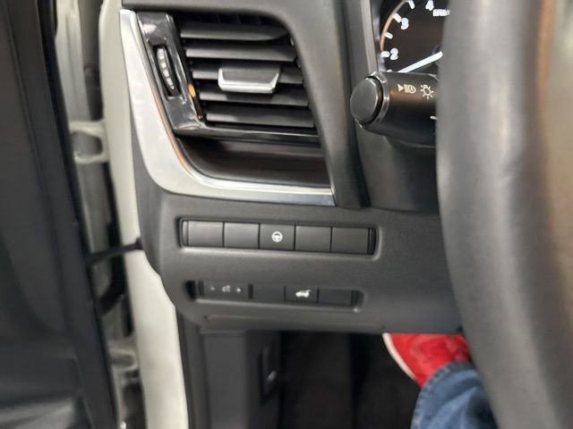Used 2021 Nissan Rogue SL FWD image 28