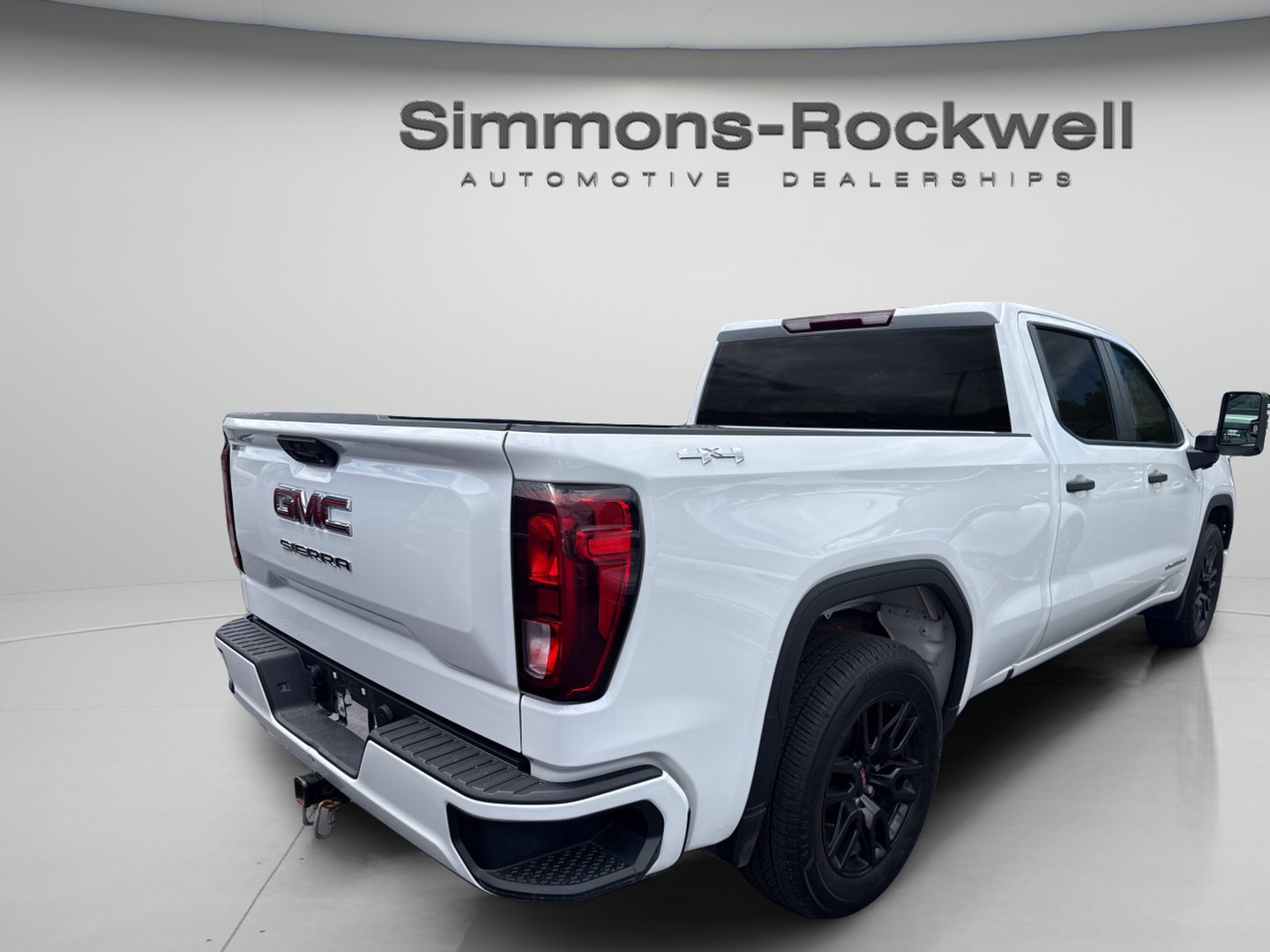 Used 2024 GMC Sierra 1500 Pro w/ Graphite Edition AWD/4WD image 3