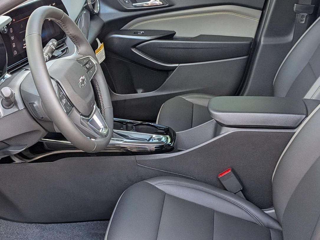 New 2026 Chevrolet Trax ACTIV w/ Driver Confidence Package FWD image 18