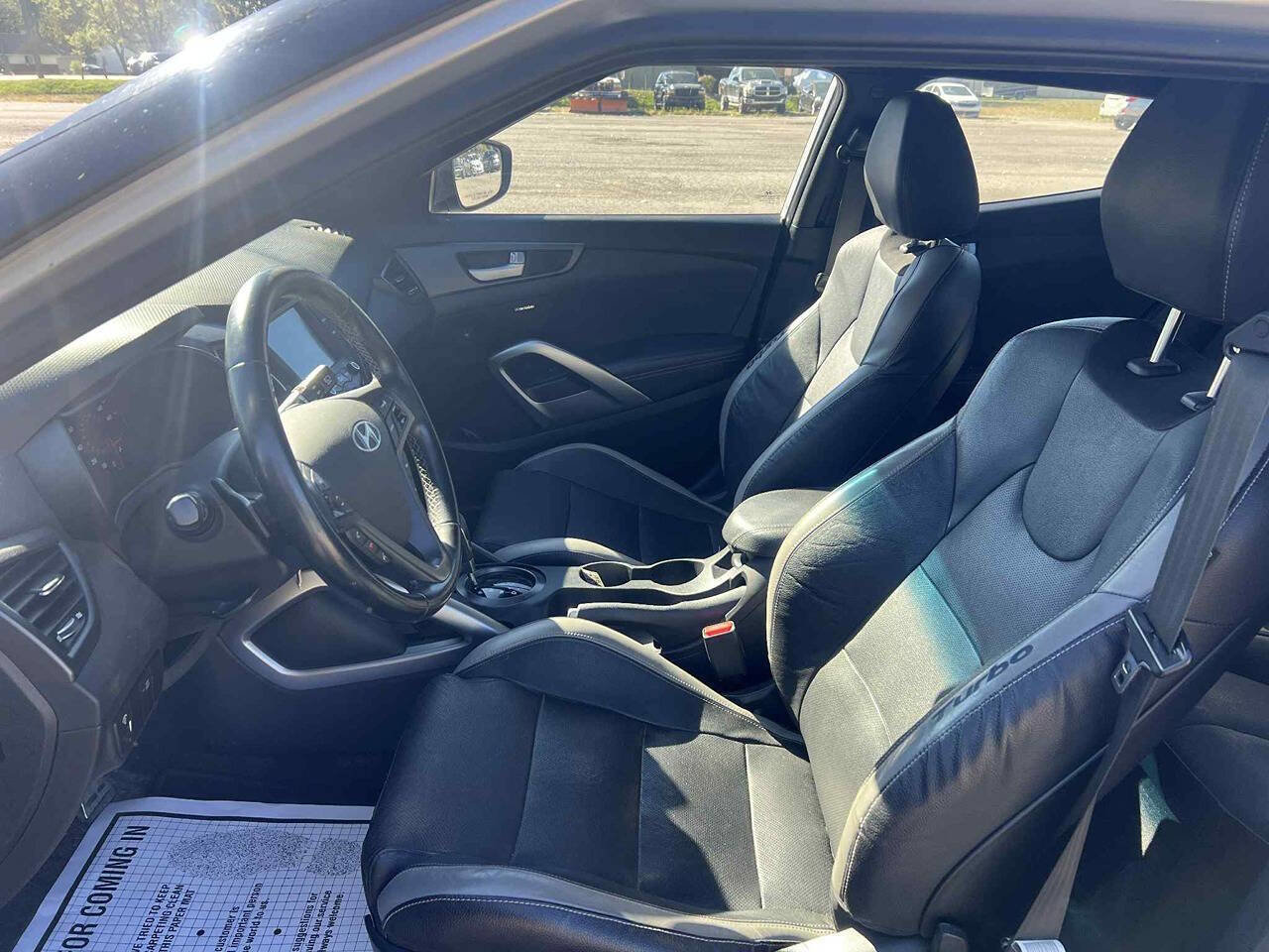 Used 2016 Hyundai Veloster Turbo image 8