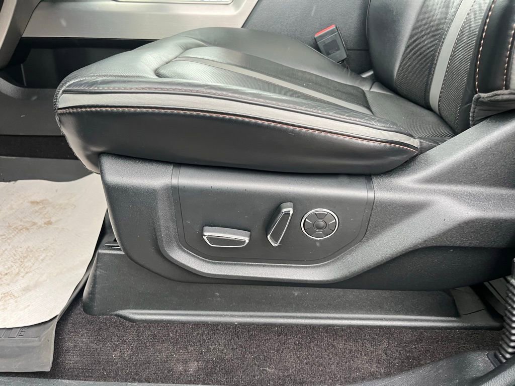 Used 2018 Ford F150 Platinum w/ Equipment Group 701A Luxury image 12
