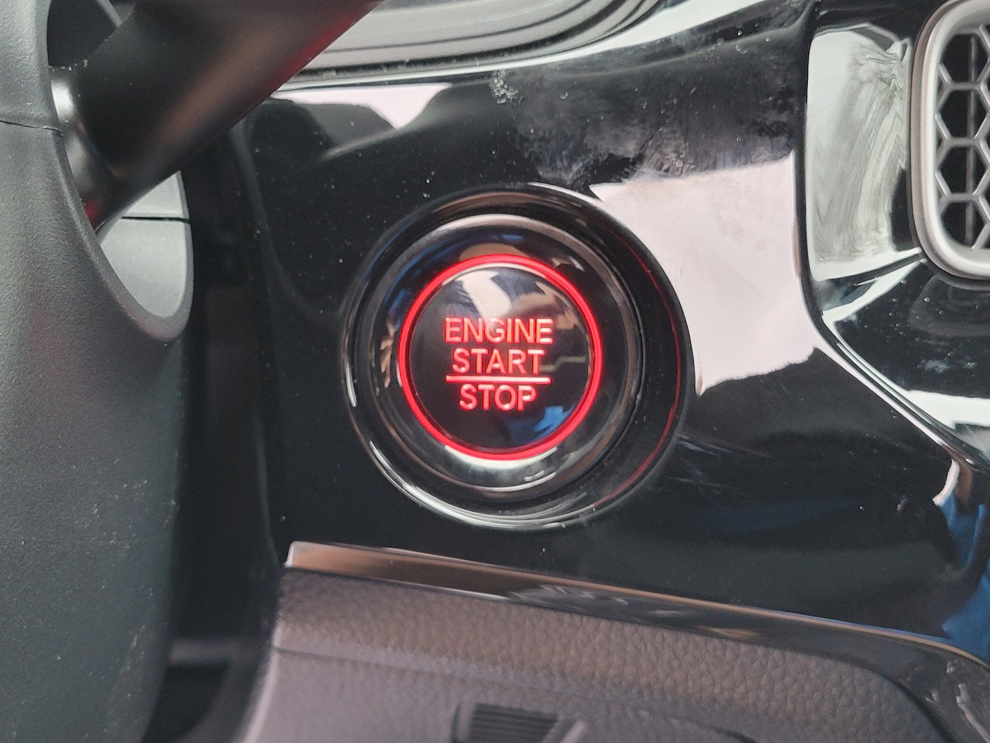 Certified 2025 Honda Civic Sport image 29