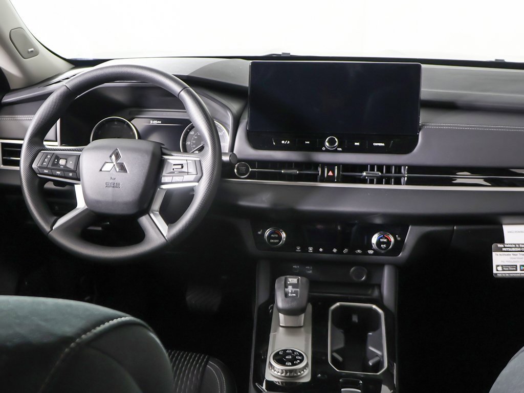 New 2026 Mitsubishi Outlander ES image 34