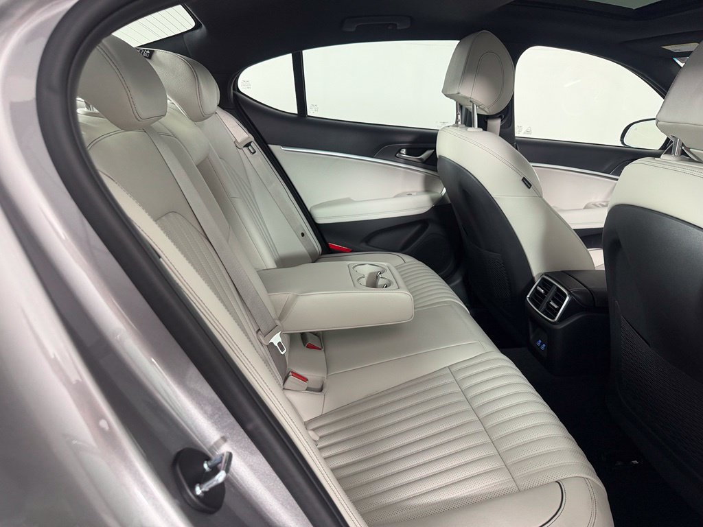 Used 2026 Genesis G70 3.3T Sport Prestige RWD image 21