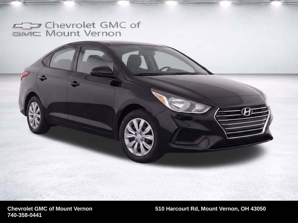 Used 2021 Hyundai Accent SE FWD image 2