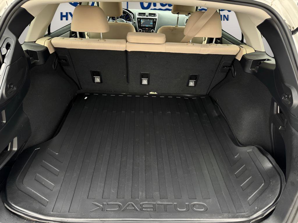 Used 2018 Subaru Outback 2.5i Premium AWD/4WD image 11