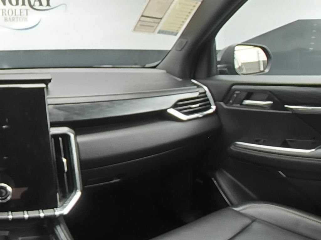Certified 2026 GMC Acadia Elevation w/ Elevation Premium Package FWD image 18
