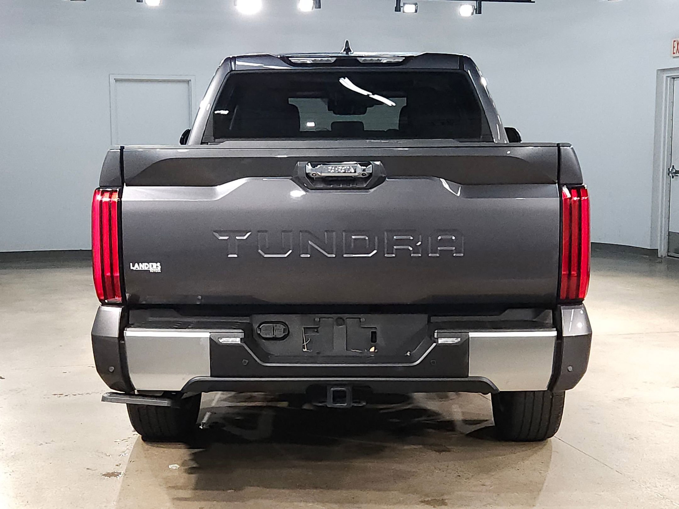 Used 2024 Toyota Tundra Limited image 6