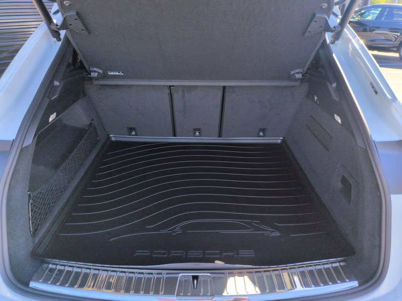 Certified 2026 Porsche Cayenne Coupe AWD/4WD image 21