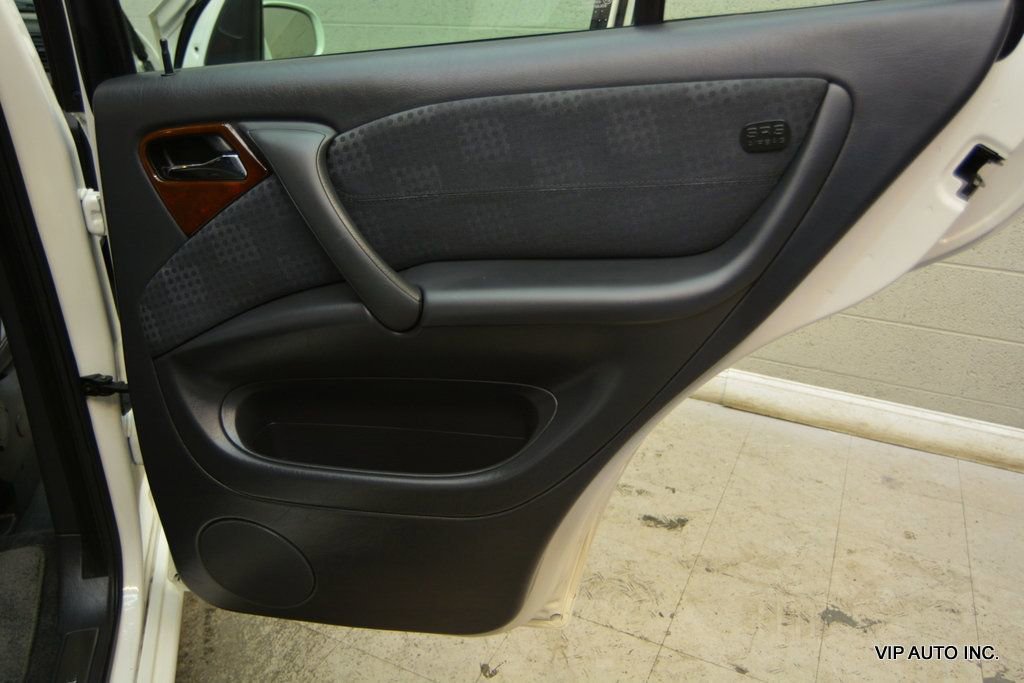 Used 2004 Mercedes-Benz ML 350 4MATIC image 10