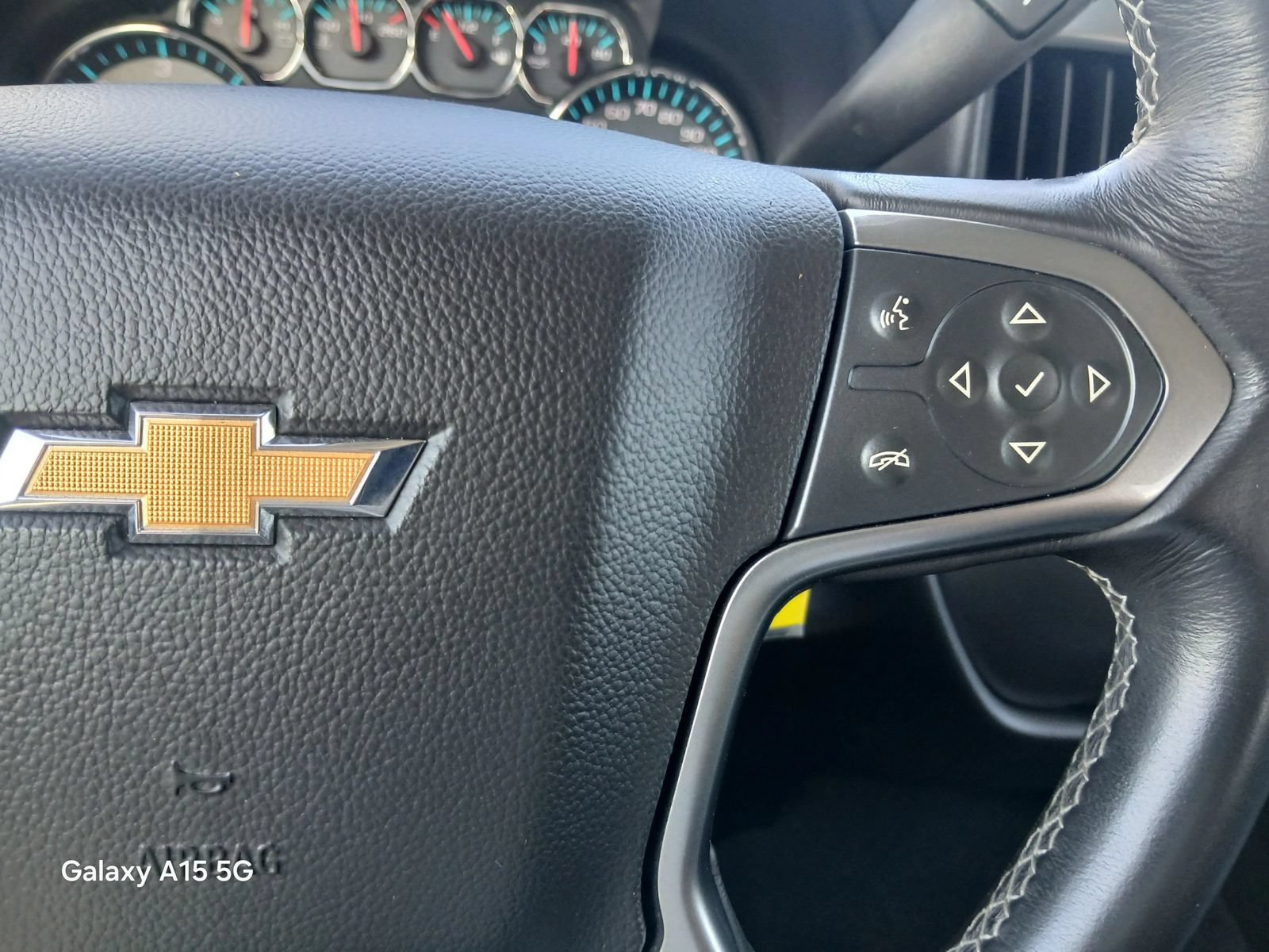 Used 2018 Chevrolet Silverado 1500 LT w/ All Star Edition AWD/4WD image 25
